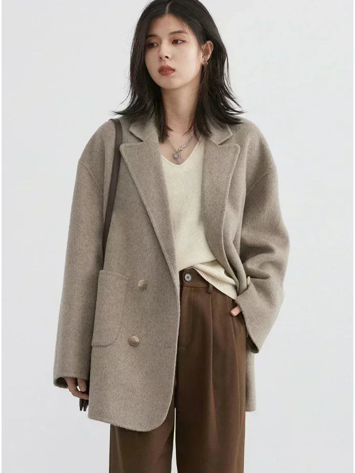 Manteau hiver femme – Coupe ample, laine chaude, style élégant & minimaliste – Élégance Hivernale