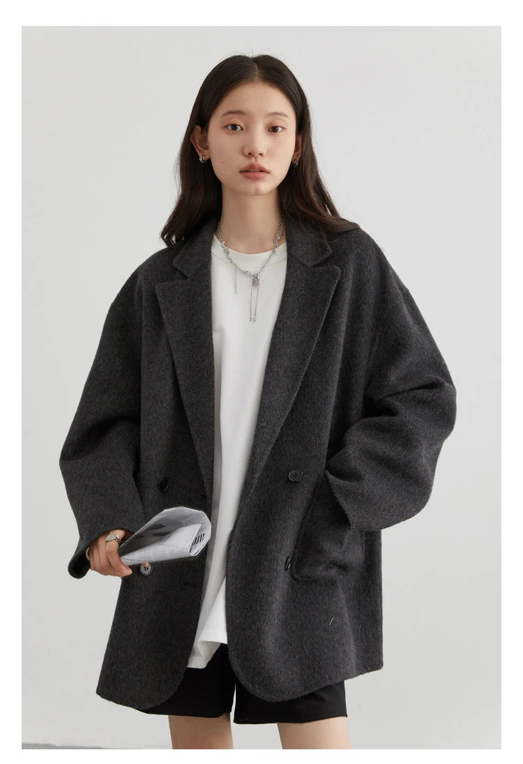 Manteau hiver femme – Coupe ample, laine chaude, style élégant & minimaliste – Élégance Hivernale
