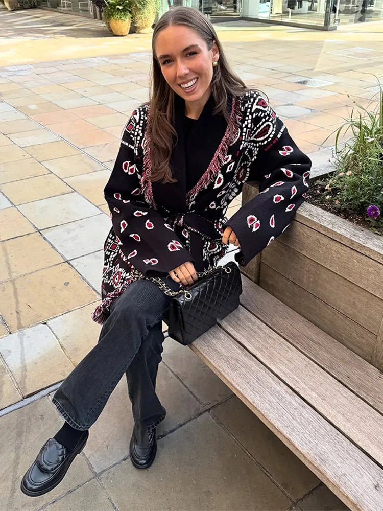 Cardigan Femme Long Chaud à Capuche – Tricot Épais avec Ceinture, Motif Floral, Manches Longues, Style Casual Automne/Hiver 2025 - Cardigan Long Femme - BDM Beauty & Fashion Intl.