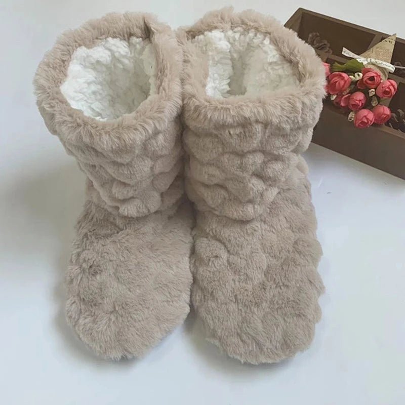 Chaussons Hiver Tube Haut Ultra Chauds | Antidérapants & Doux Intérieur Peluche | Pantoufles Maison Unisex - Chaussons d’Hiver / Winter Plush Slippers - BDM Beauty & Fashion Intl.